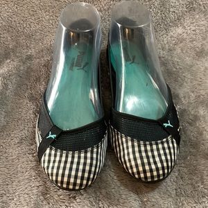 🌹🥿PUMA Black & White Women's Ballet Flats Size 8.5 Slip On Shoes🥿🌹